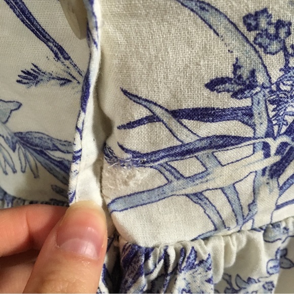 H&M Delft Blue and White Linen Landscape Toile Dress - Picture 5 of 11